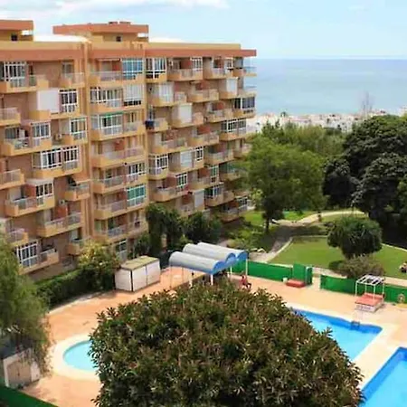 Апартаменты Cozy In With Sea View 33 M² *